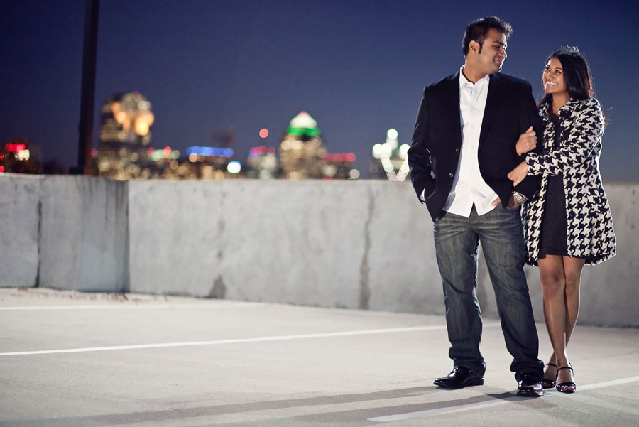 esb_blog fun creative engagement session at white rock lake in dallas tx by dallas wedding photographer table4 weddings