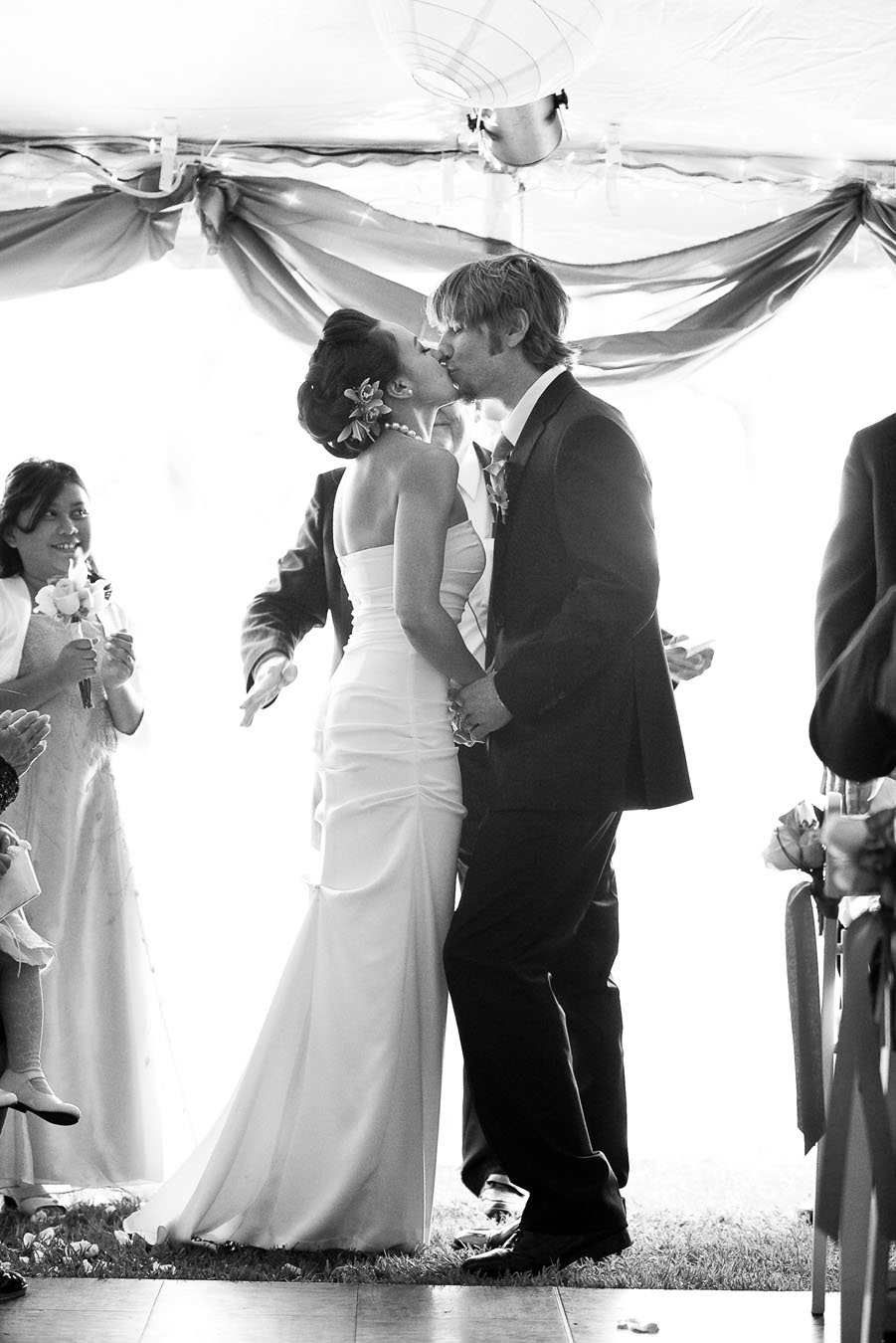lori_matt_blog outdoor lakeside wedding at hacienda del lago in austin texas by dallas wedding photographer table4