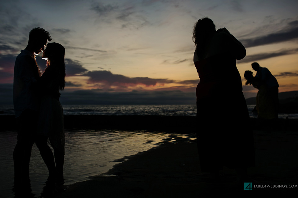027 table4 best of 2013 engagement photos laguna beach waves at sunset