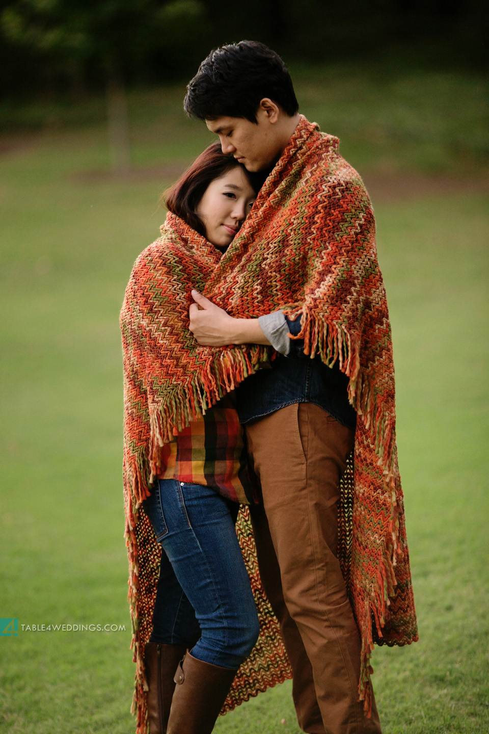 034 table4 best of 2013 engagement photos fall blanket