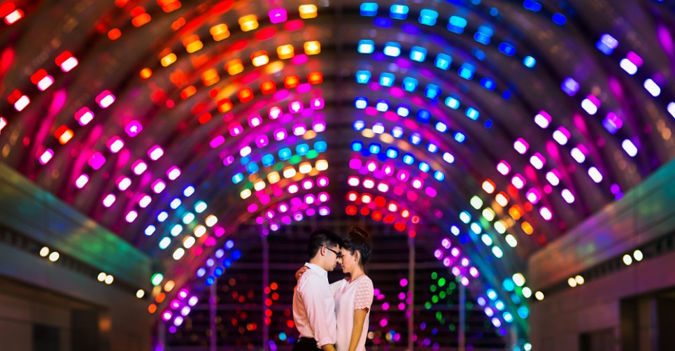 artic train station engagement session by Jason Huang, Table4.