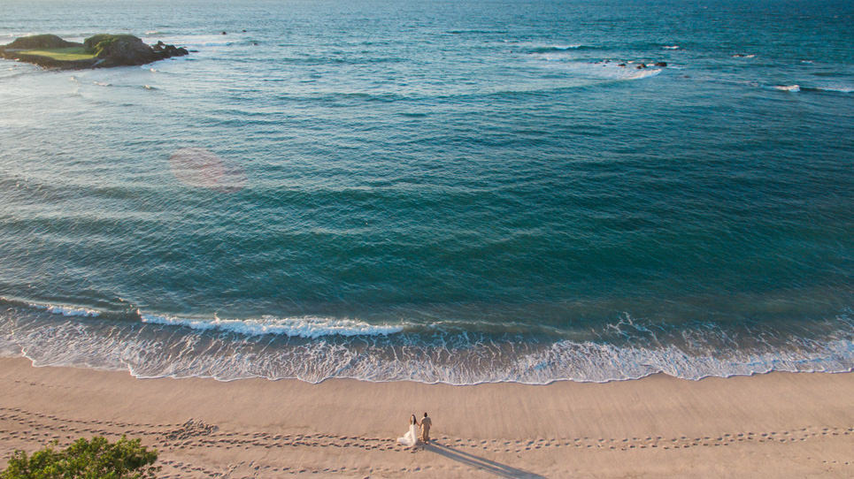 Marjan & Lee's Wedding at St. Regis Punta de Mita by Table4 Weddings by Jason Huang, Table4. 