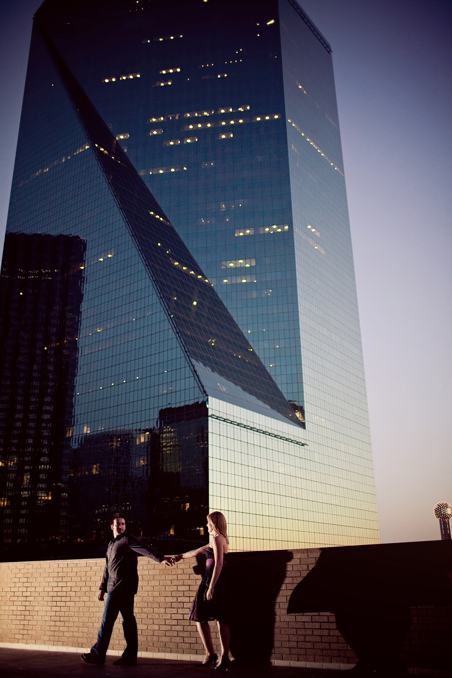 downtown dallas skyline engagement session images, fun engagement pictures in dallas, table4 photography