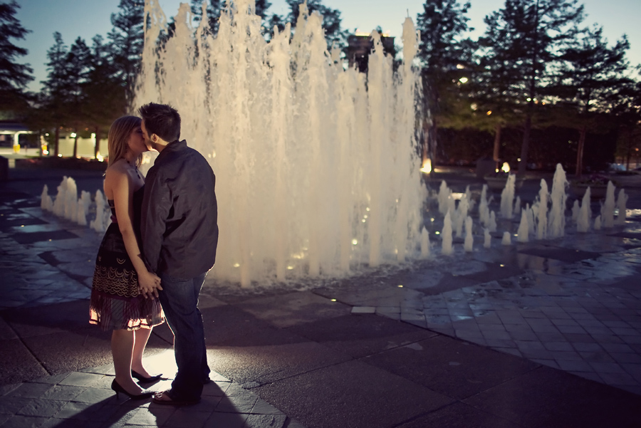 downtown dallas skyline engagement session images, fun engagement pictures in dallas, table4 photography