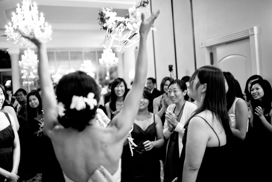 ashton gardens houston wedding images, ashton gardens wedding photographer, exploding bouquet