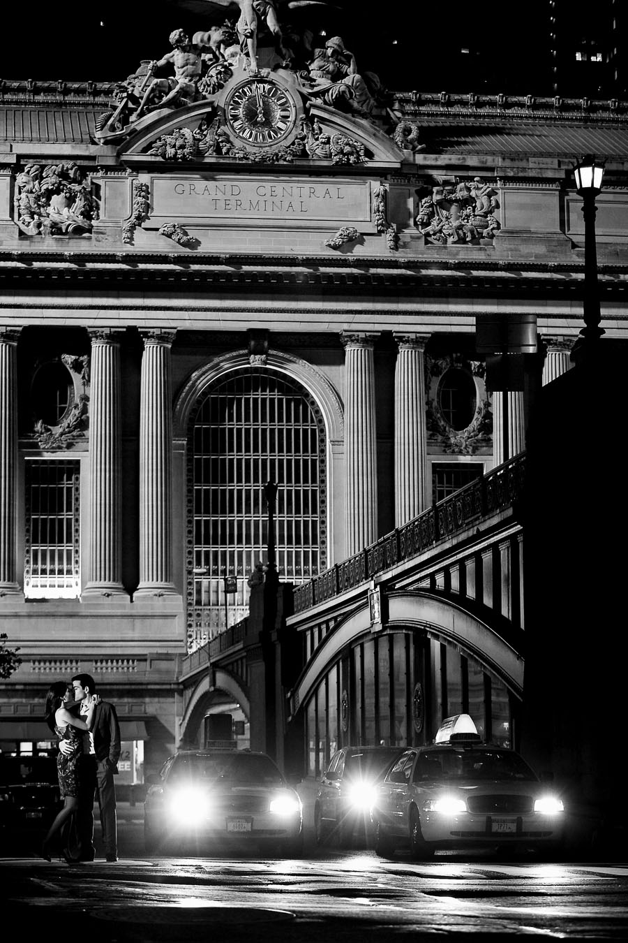 new york city engagement photo