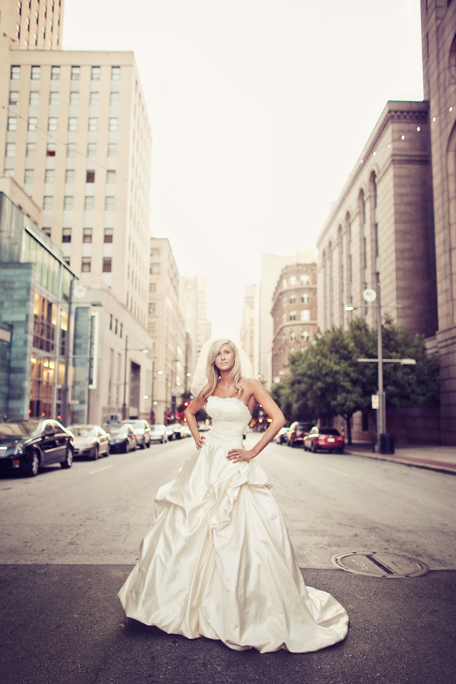 downtown dallas bridal photo