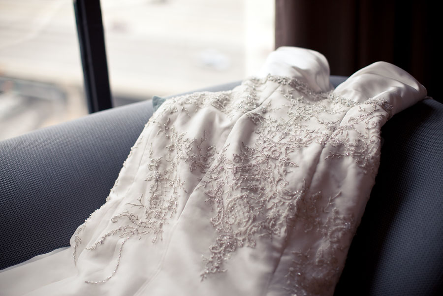 modern glam details at hotel derek houston by table4 wedding photography