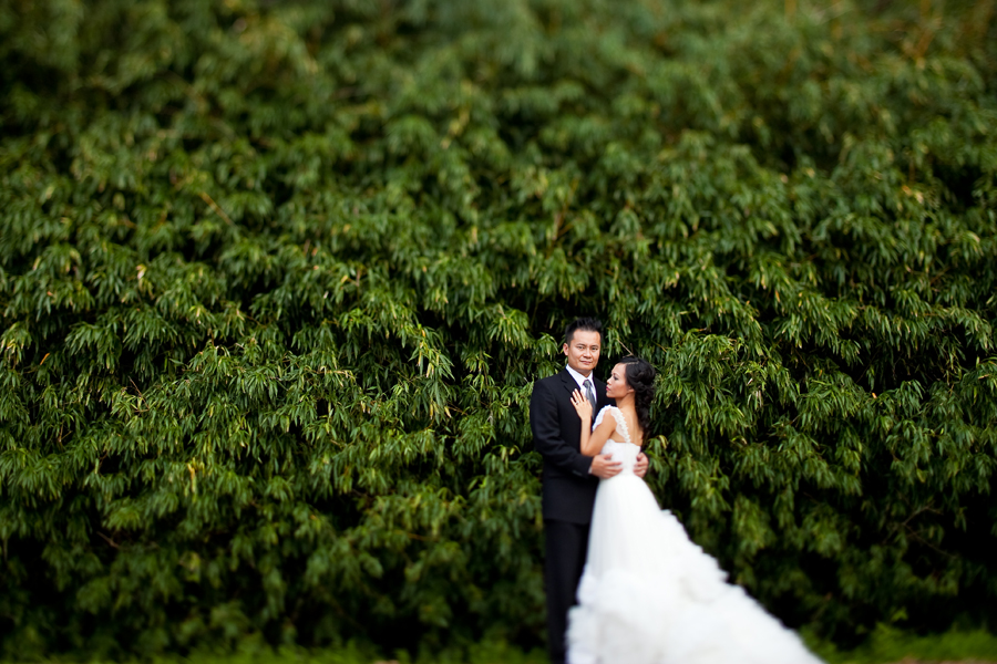 classic and elegant bridal session at white rock lake dallas texas photographed by table4