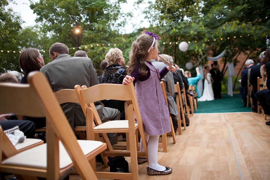 classy vintage diy outdoor wedding photography at artspace 111 in fort worth by fort worth wedding photographer table4