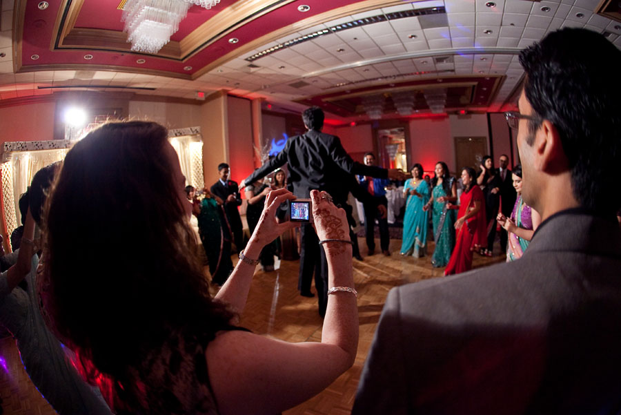 indian pakistani wedding reception in houston texas photographed by dallas wedding photographer table4