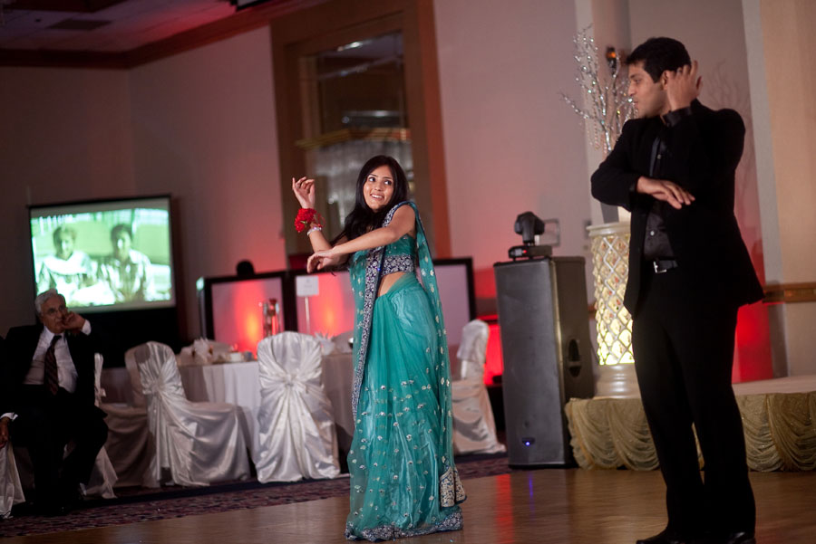 indian pakistani wedding reception in houston texas photographed by dallas wedding photographer table4