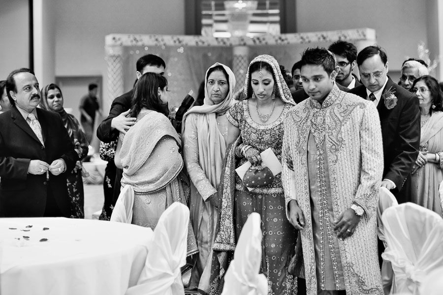 indian pakistani wedding reception in houston texas photographed by dallas wedding photographer table4