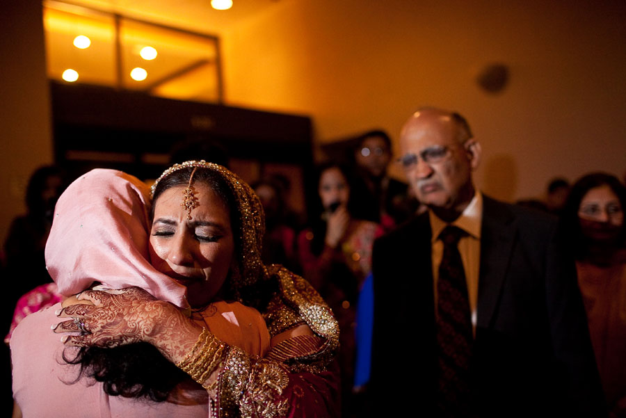 indian pakistani wedding reception in houston texas photographed by dallas wedding photographer table4