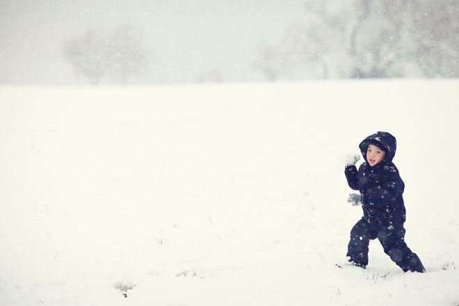 dallas snow day in february 2010 photos at white rock lake by jason huang of table4 weddings