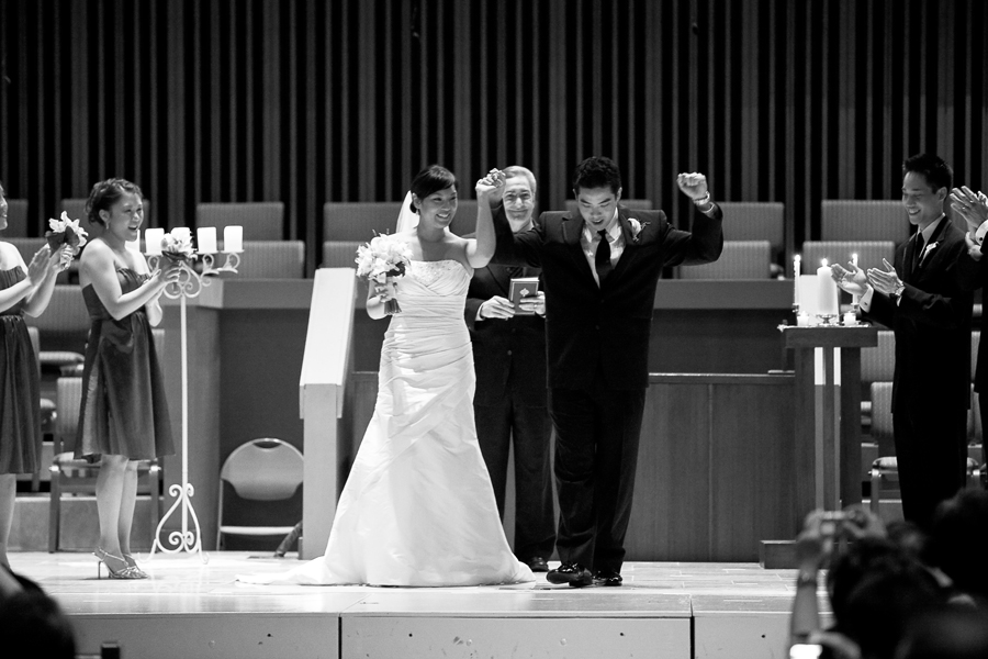 Simple Modern Wedding at Memorial Drive Presbyterian Church Houston Texas photographed by table4
