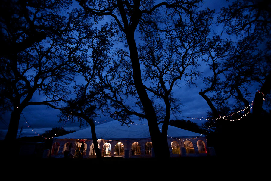 hacienda del lago austin wedding photos by table4 weddings