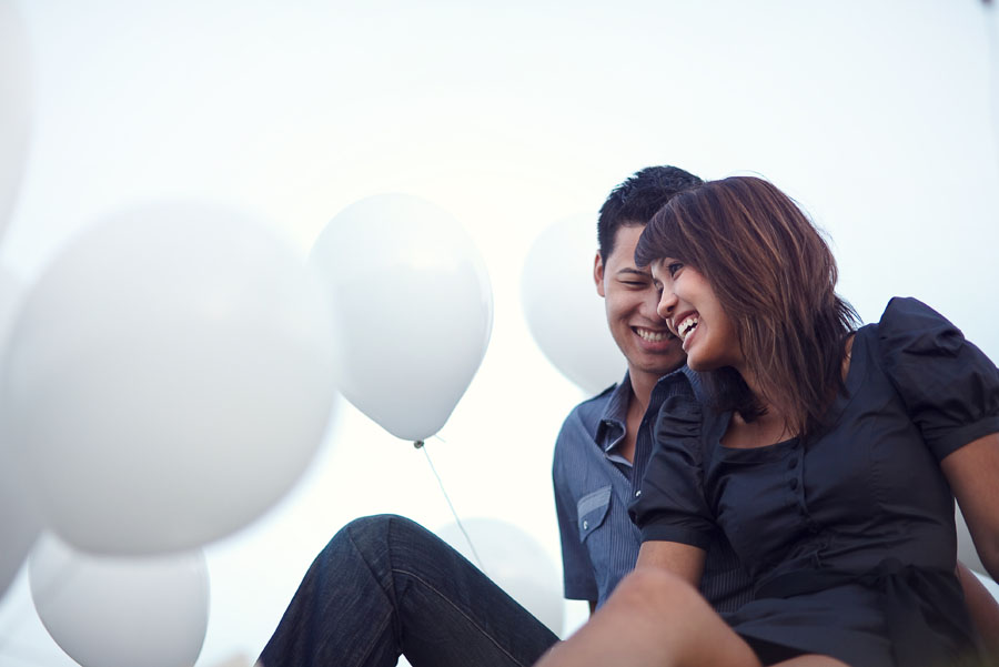 fun creative engagement session with balloons by dallas wedding photographer table4