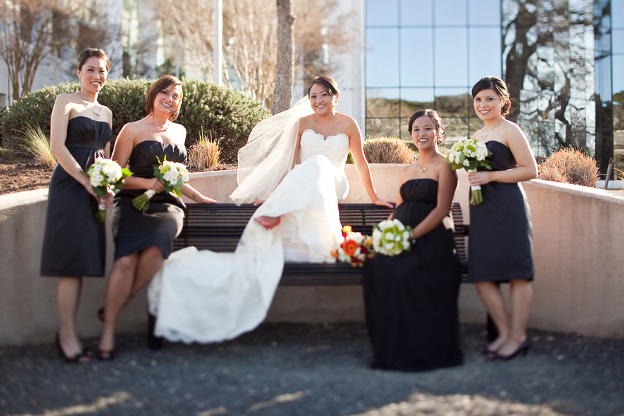 fun outdoor wedding at hamilton 12 in austin texas by dallas wedding photographer table4