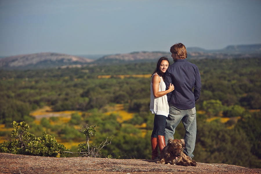 llano texas ranch engagement session by dallas wedding photographer table4