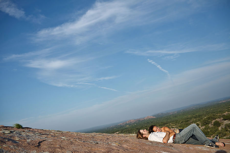 llano texas ranch engagement session by dallas wedding photographer table4