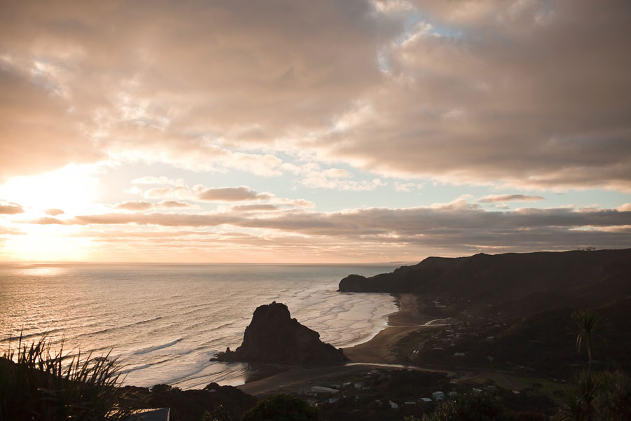 piha beach, auckland new zealand engagement photo