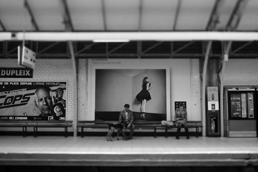 paris metro station