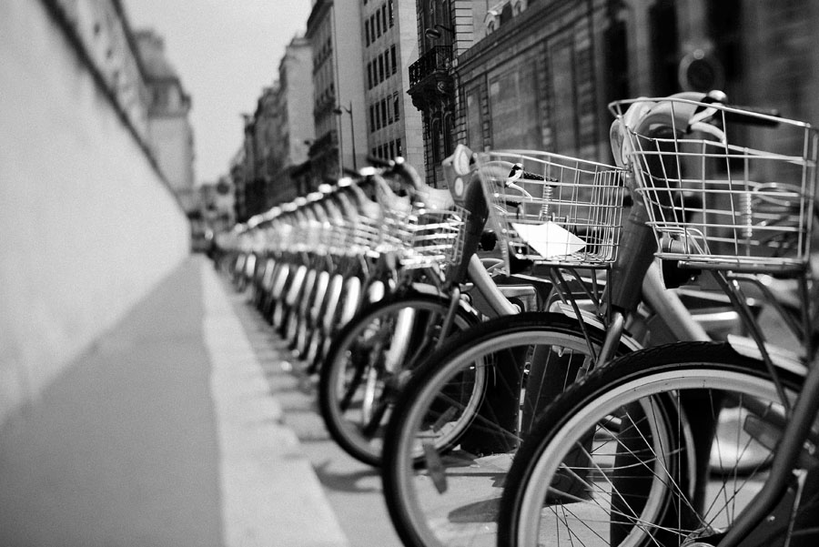 paris bike rentals