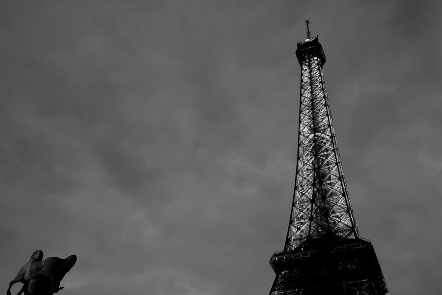 eiffel tower at night