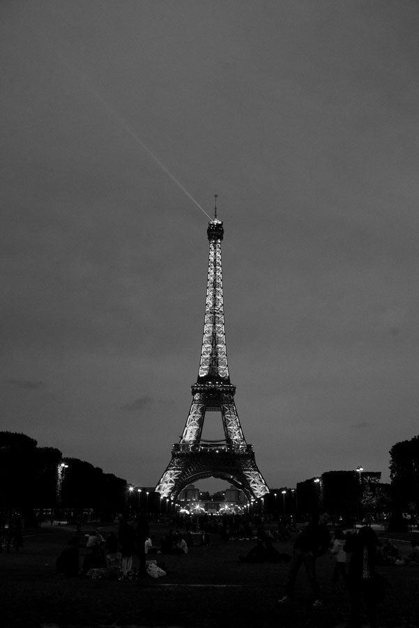 eiffel tower at night