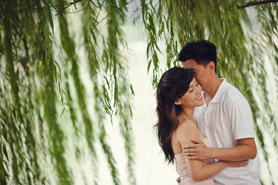 hanoi vietnam engagement session photo