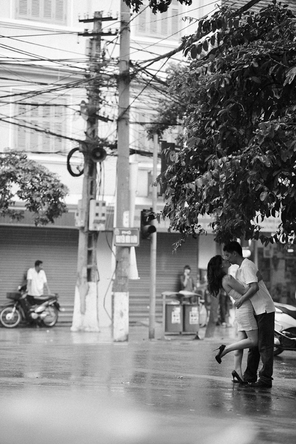 hanoi vietnam engagement session photo