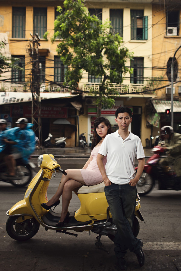 hanoi vietnam engagement session photo