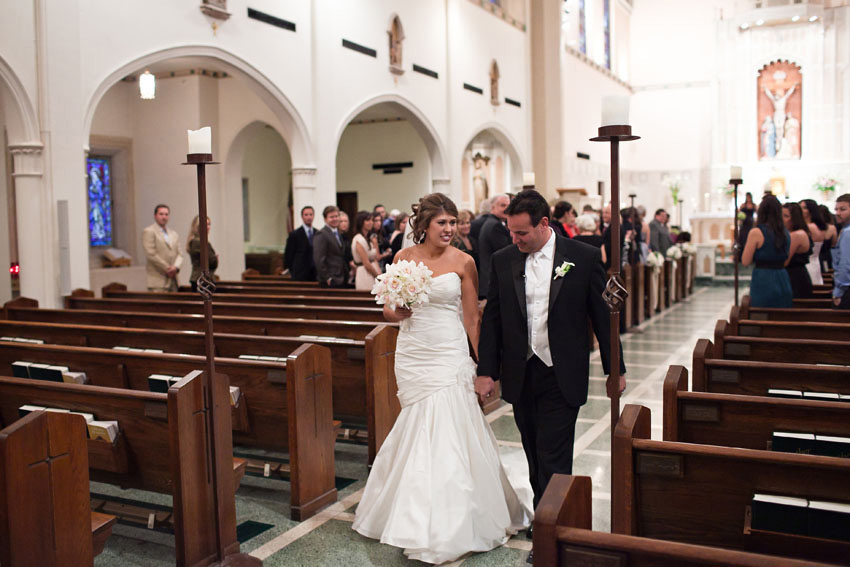 classic modern st. thomas aquinas wedding by dallas wedding photographer table4