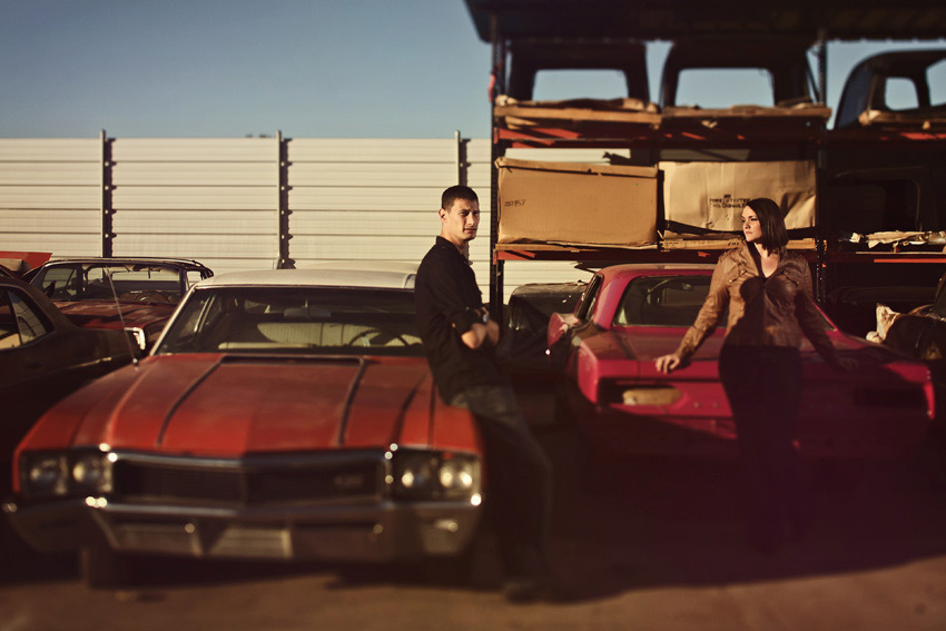 jeep junkyard engagement photo