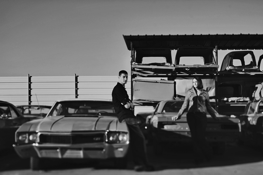 jeep junkyard engagement photo