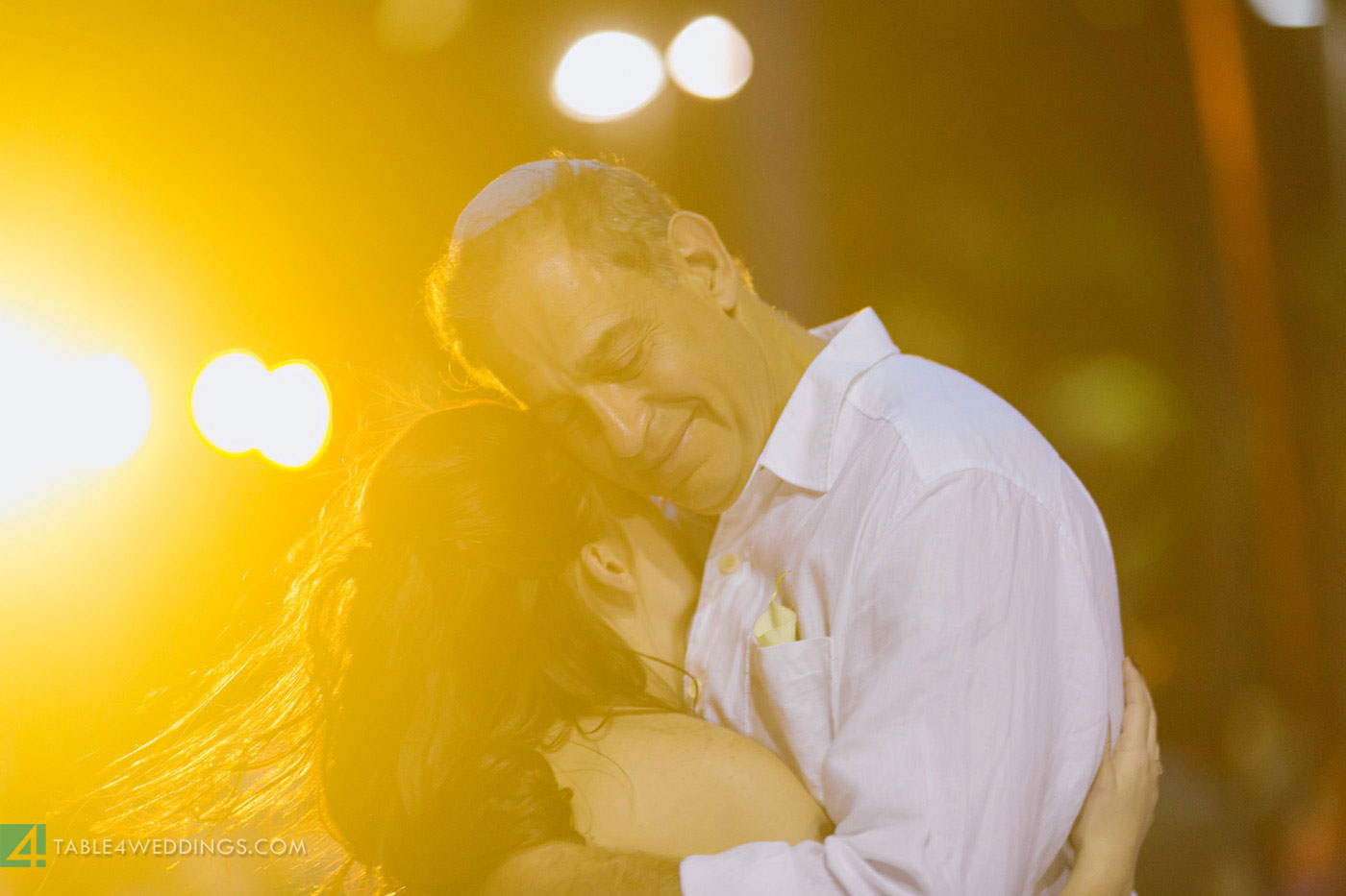 atlantis bahamas beach wedding during hurricane sandy