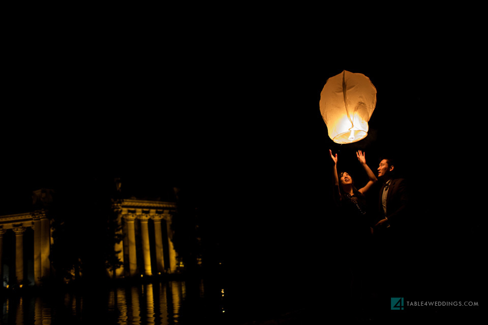 045 table4 best of 2013 engagement photos san francisco sky lantern legion of honor