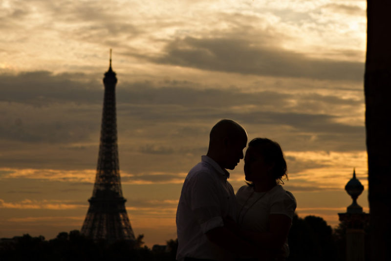 paris france eiffel tower engagement sunset photo